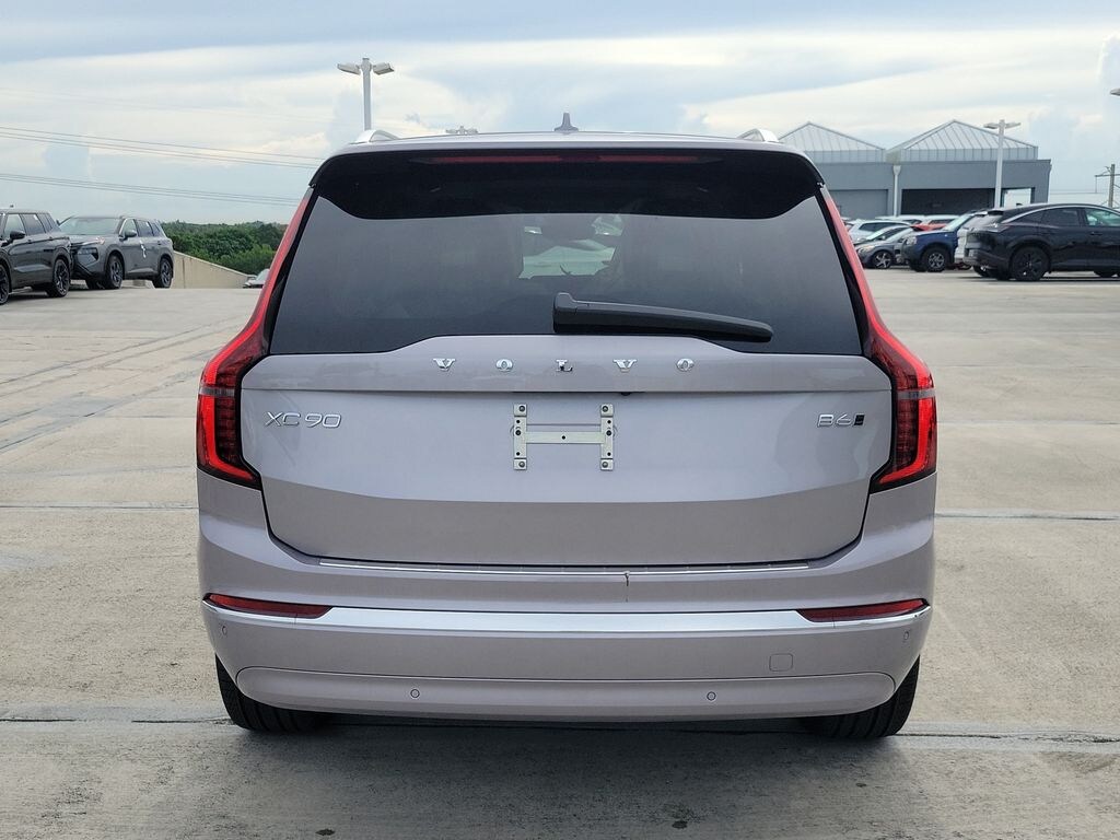 New 2026 Volvo XC90 B6 Plus 7-Seater SUV
