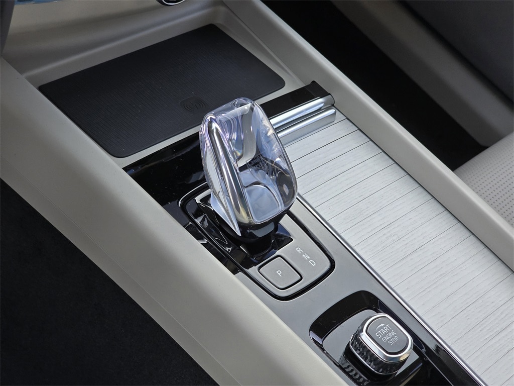 2026 Volvo XC60 Ultra - Photo 13