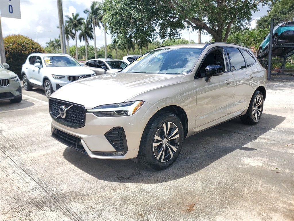 Certified 2025 Volvo XC60 B5 Core SUV