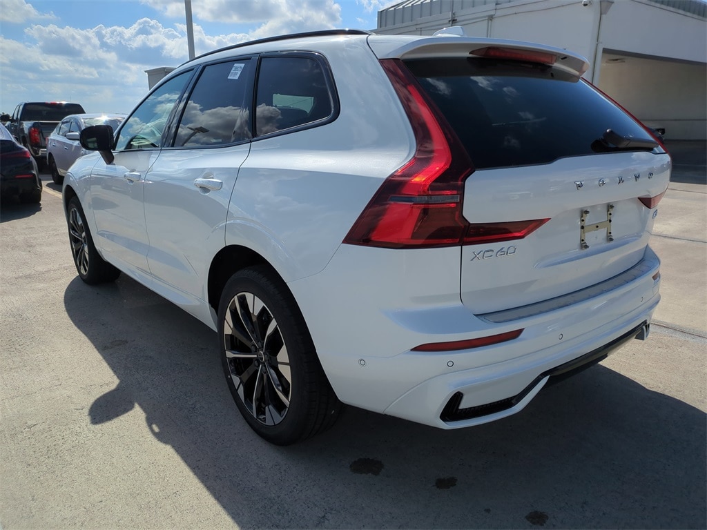 New 2026 Volvo XC60 B5 Plus SUV