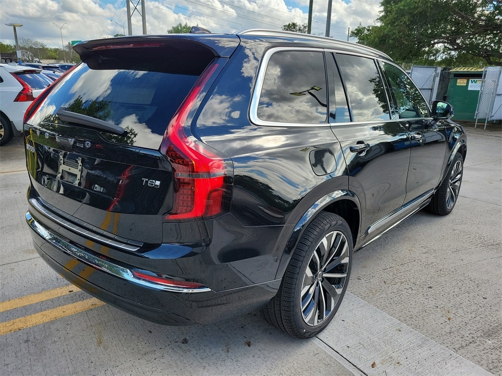 New 2026 Volvo XC90 plug-in hybrid T8 Ultra 7-Seater SUV