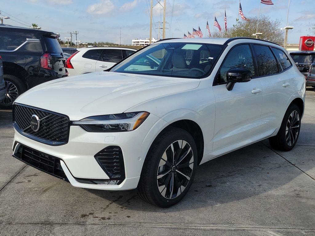 New 2026 Volvo XC60 B5 Plus SUV