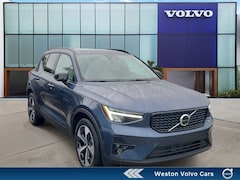 2026 Volvo XC40 B5 Plus AWD SUV T817799