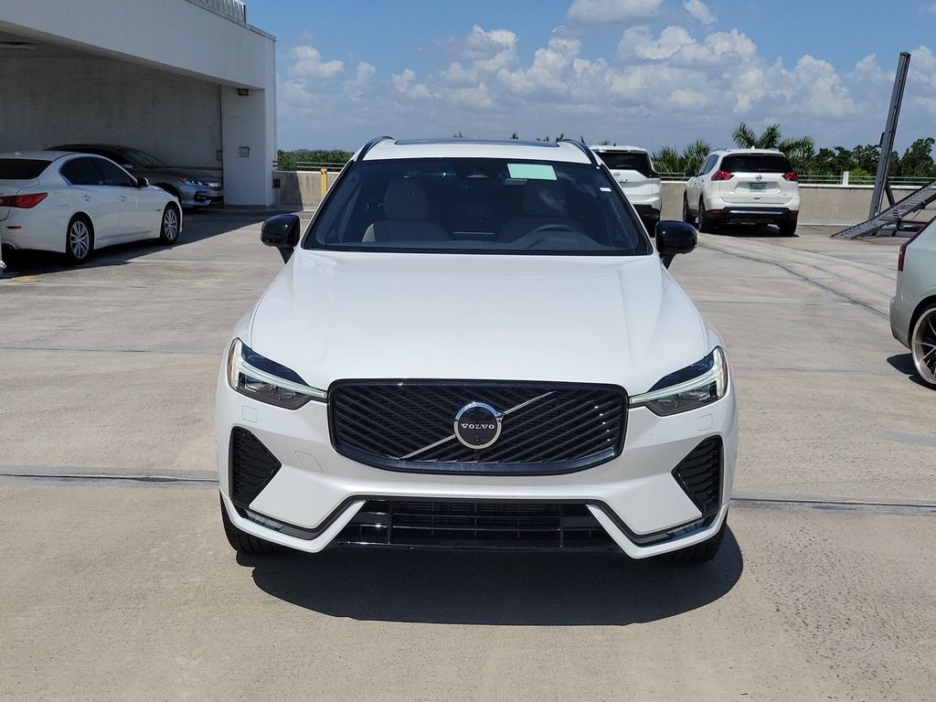New 2026 Volvo XC60 B5 Plus SUV