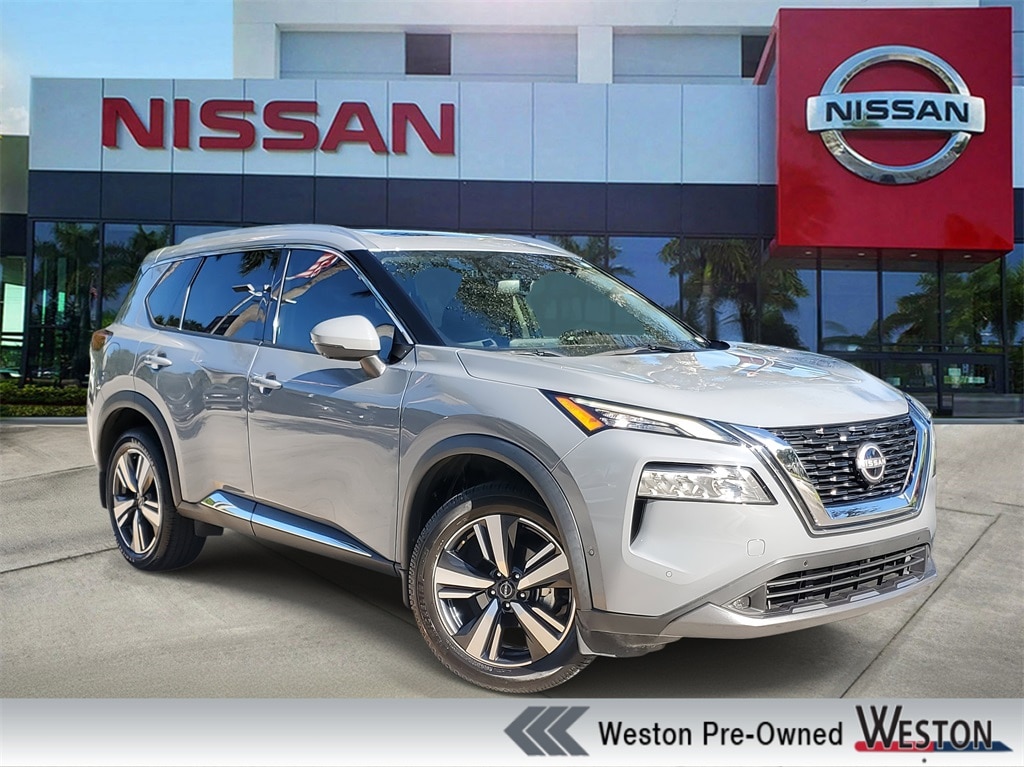 2022 Nissan Rogue SL