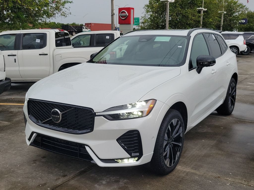 New 2026 Volvo XC60 B5 Plus SUV