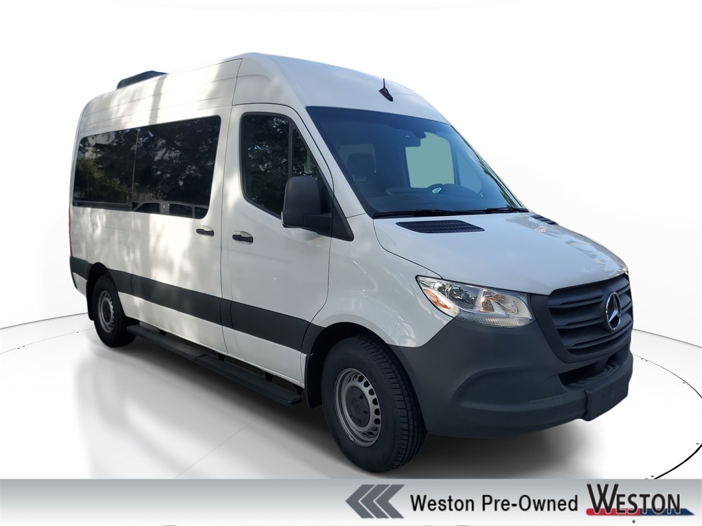 2024 Mercedes-Benz Sprinter 2500 Passenger 144 WB