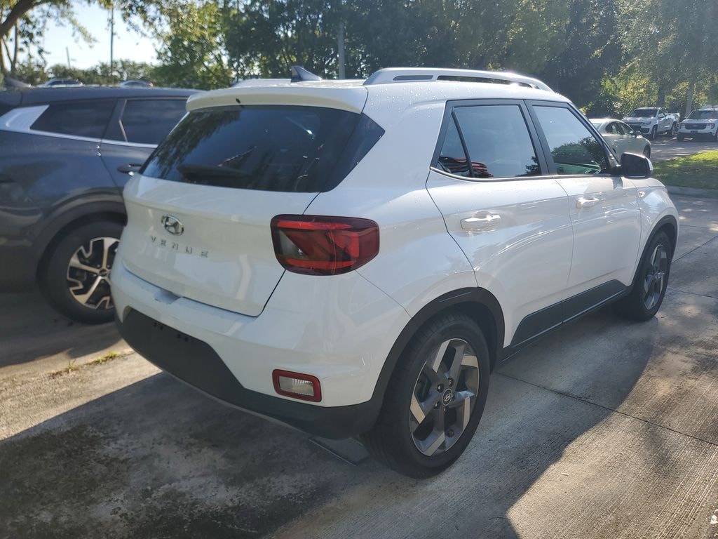 Used 2021 Hyundai Venue SEL SUV