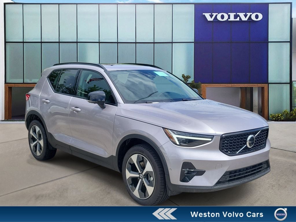 2026 Volvo XC40