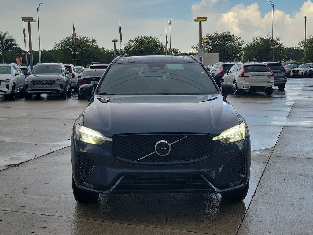 New 2026 Volvo XC60 B5 Plus SUV