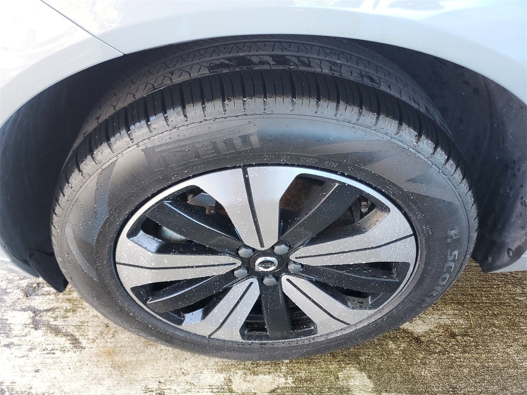 Certified 2024 Volvo XC60 Recharge Plug-In Hybrid T8 Plus Dark Theme SUV
