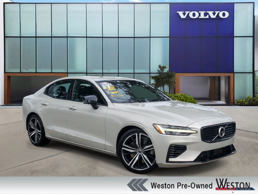 2021 Volvo S60 Recharge Plug-In Hybrid T8 R-Design Sedan
