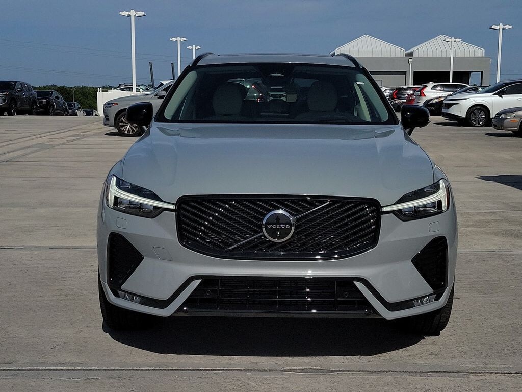 New 2026 Volvo XC60 B5 Ultra SUV