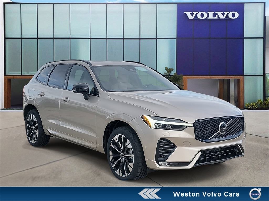 2026 Volvo XC60 Plus's photo