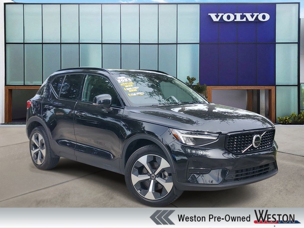 2024 Volvo XC40