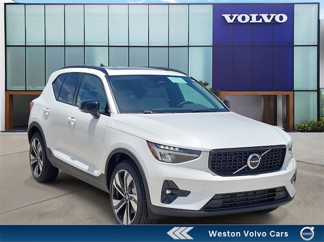 2026 Volvo XC40 B4 Plus SUV T669989
