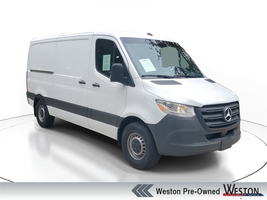 2025 Mercedes-Benz Sprinter 2500 Cargo 144 WB