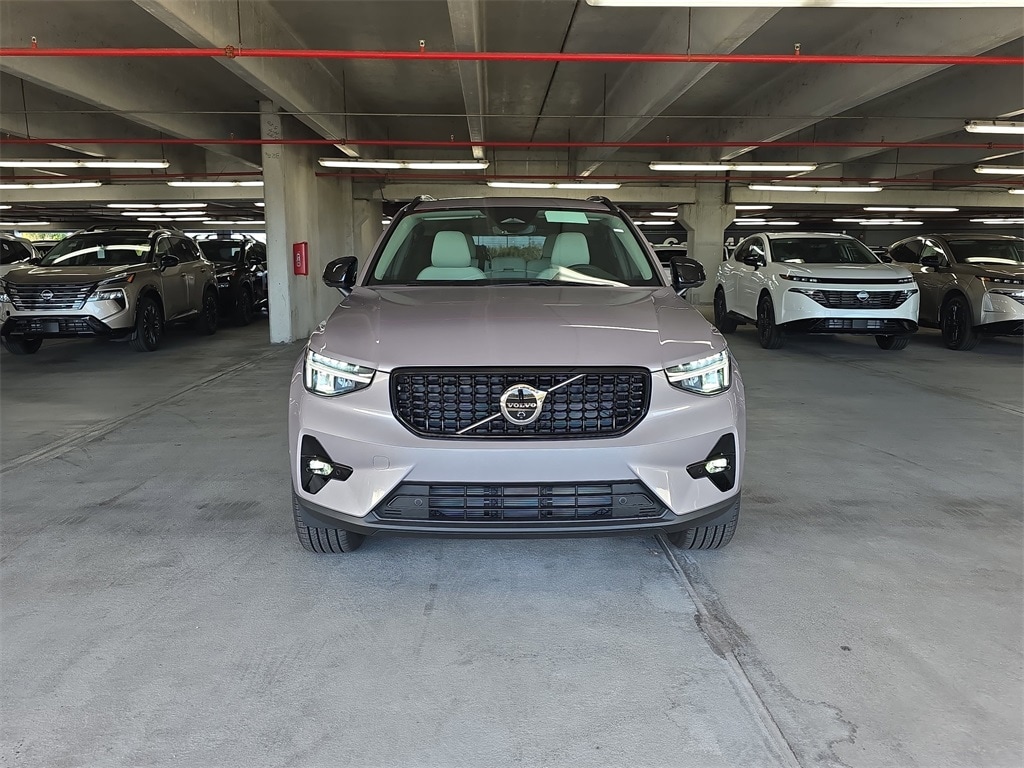 New 2026 Volvo XC40 B5 Plus SUV