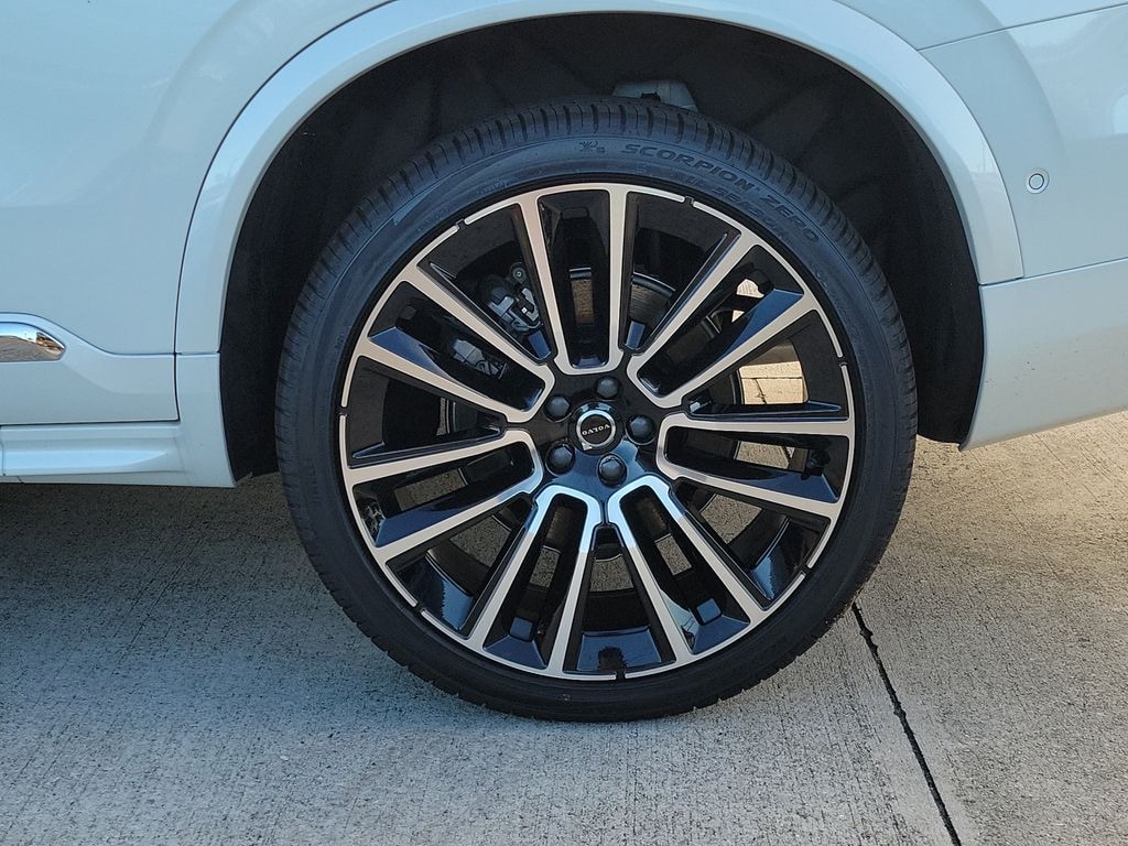 New 2026 Volvo XC90 B6 Plus 7-Seater SUV