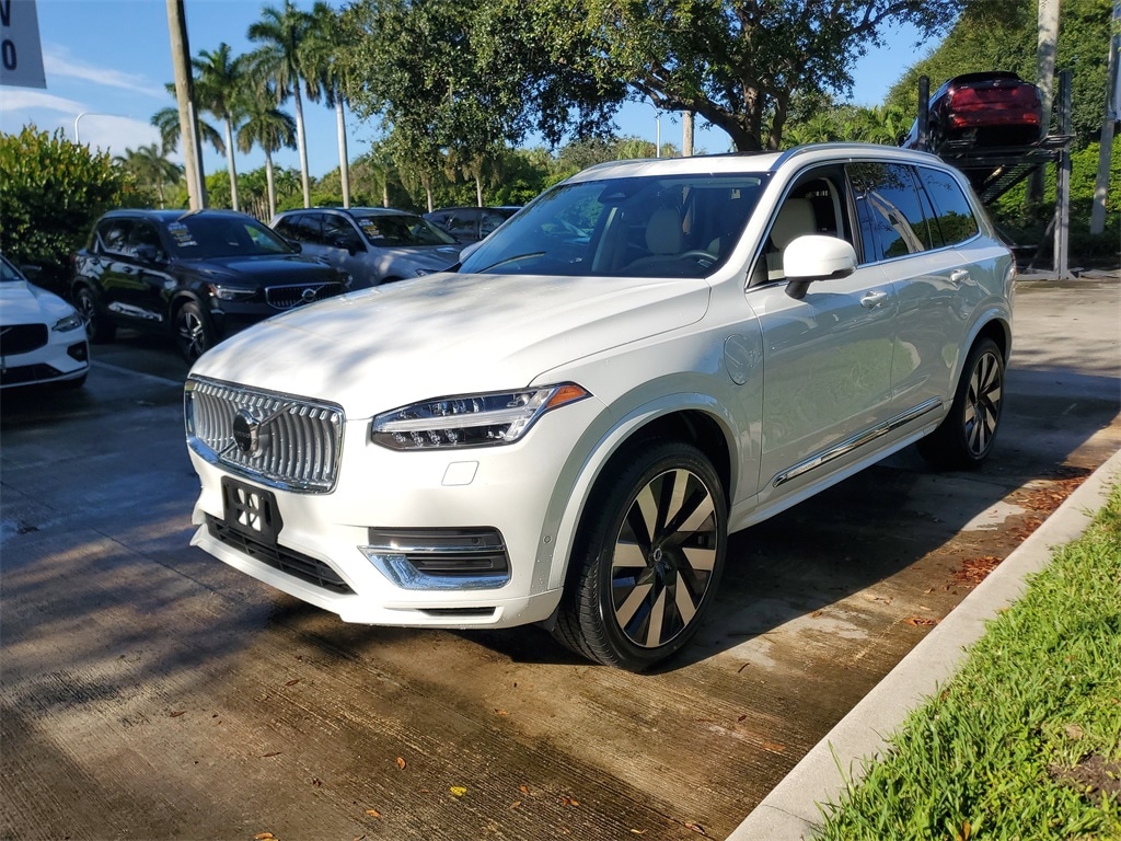 Certified 2024 Volvo XC90 Recharge Plug-In Hybrid T8 Plus Bright Theme 7 Passenger SUV