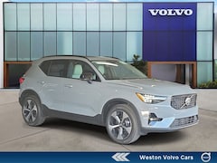 2026 Volvo XC40 B5 Plus AWD SUV T789402