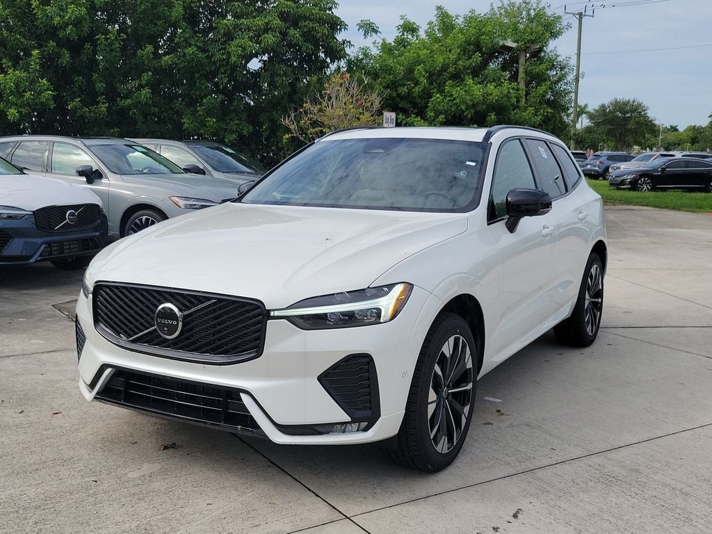 New 2026 Volvo XC60 B5 Plus SUV