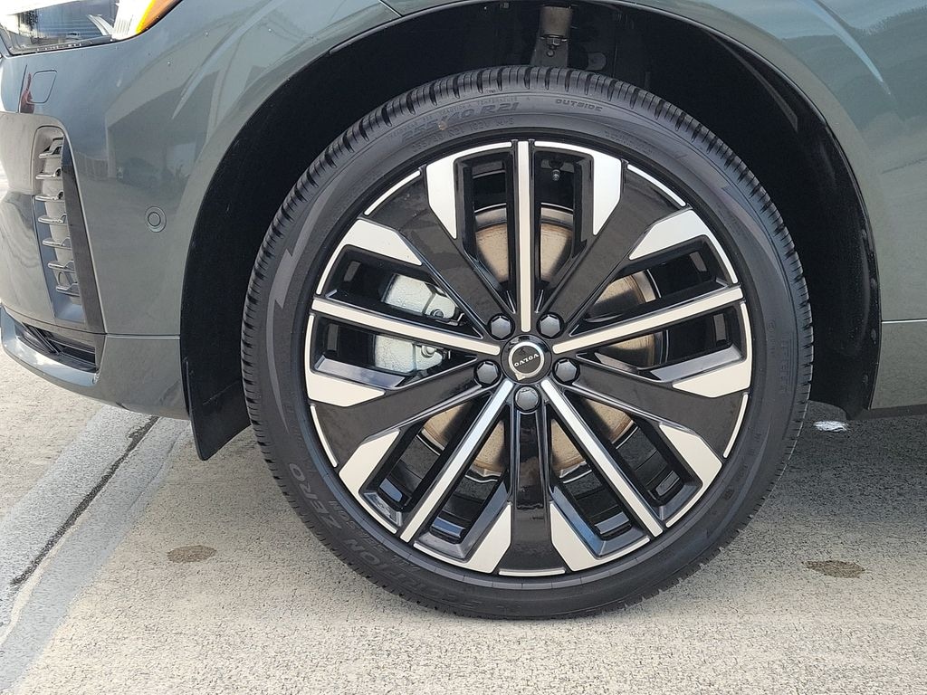 New 2026 Volvo XC60 plug-in hybrid T8 Ultra SUV
