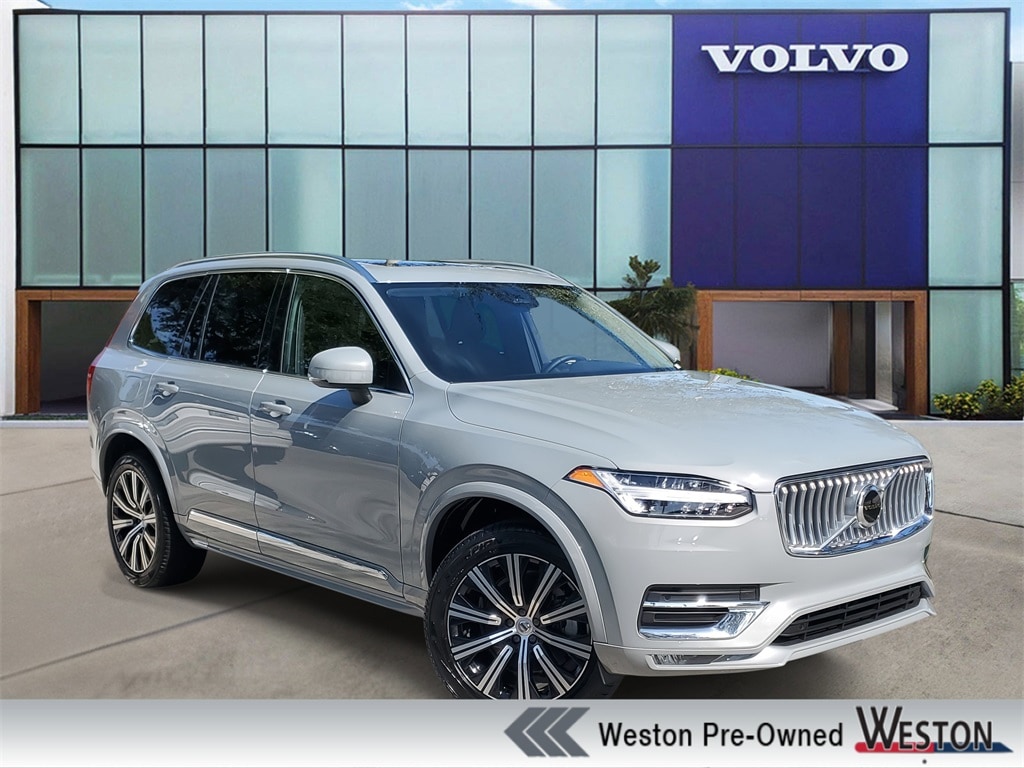 2025 Volvo XC90 B5 Core