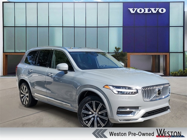 2025 Volvo XC90 B5 Core SUV