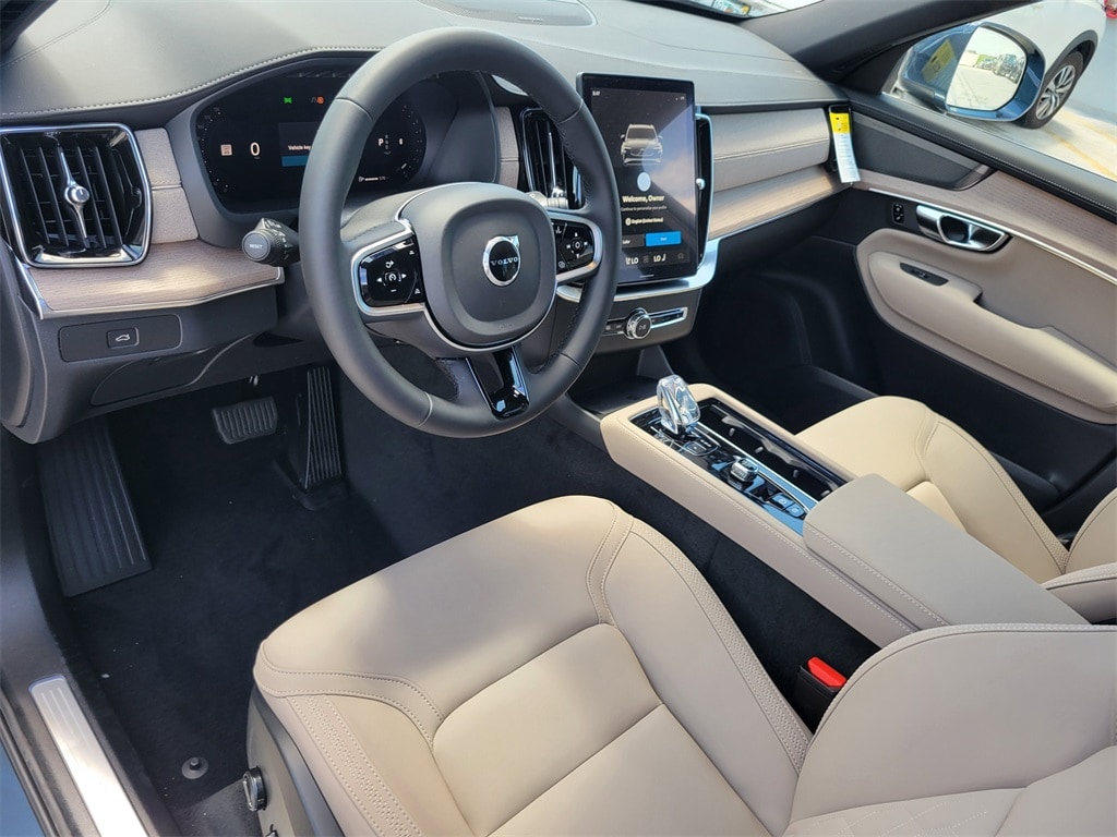 2026 Volvo XC90 Plus - Photo 9