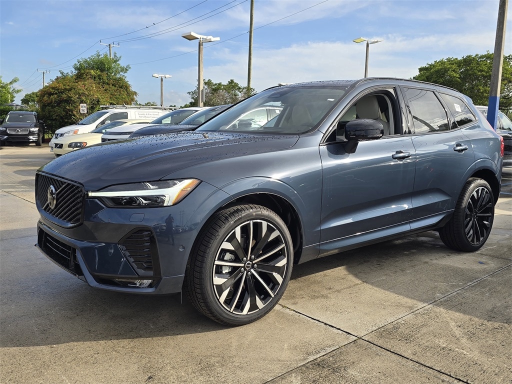 New 2026 Volvo XC60 B5 Ultra SUV