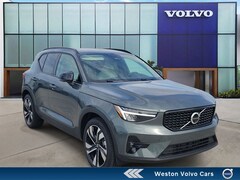 2026 Volvo XC40 B5 Plus AWD SUV T767630