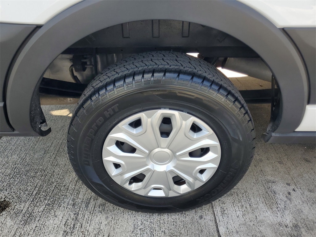 2023 Ford Transit Passenger Van XLT - Photo 7