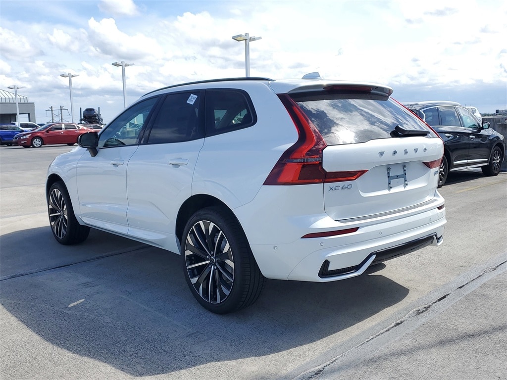 New 2026 Volvo XC60 B5 Ultra SUV