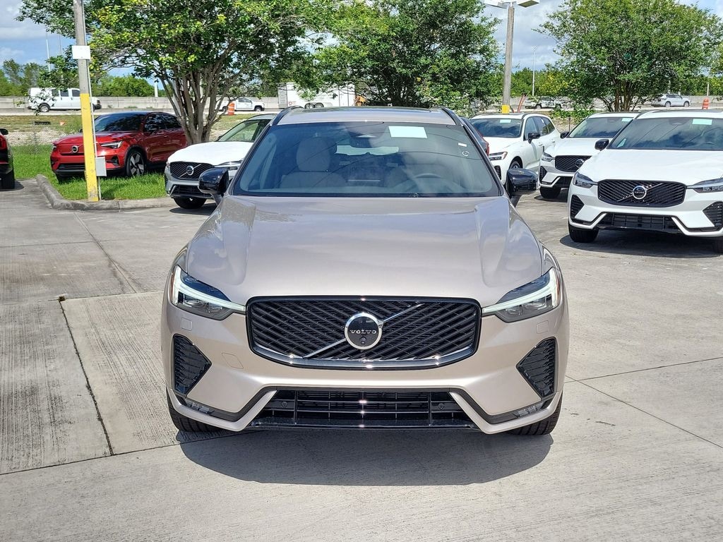 New 2026 Volvo XC60 B5 Plus SUV