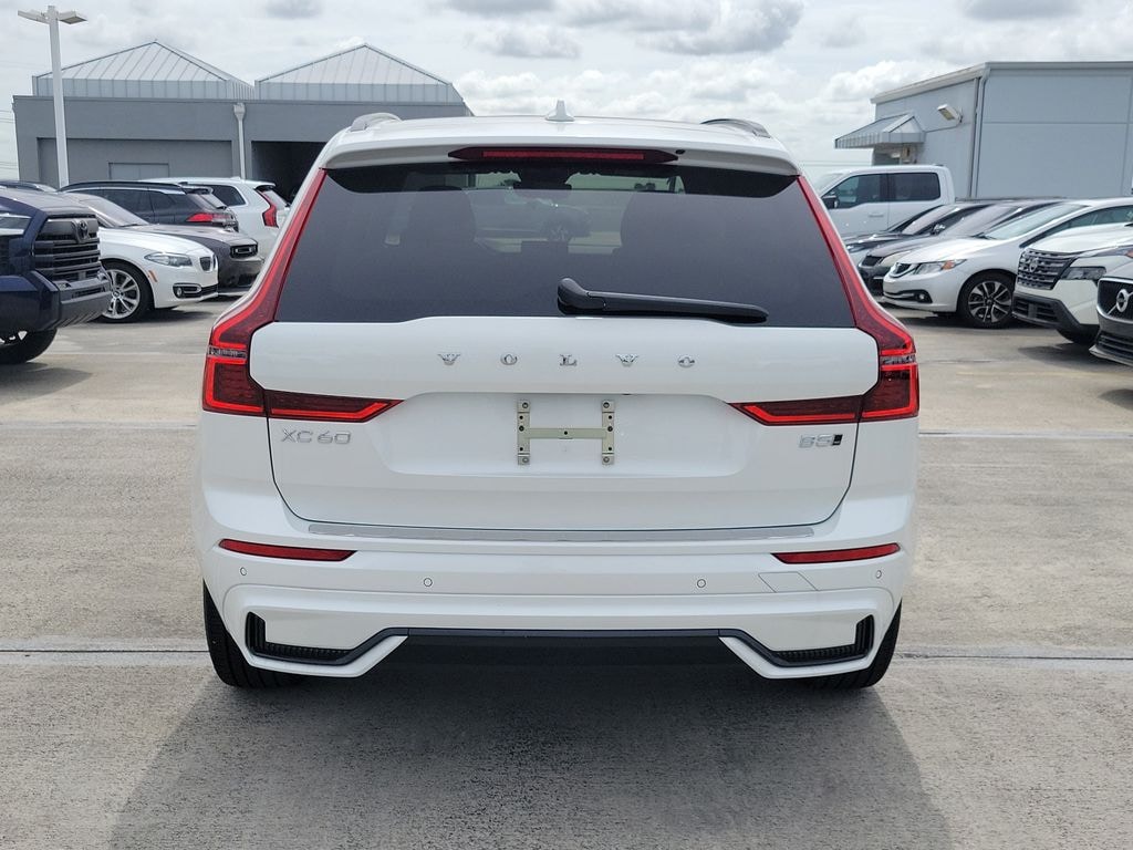 New 2026 Volvo XC60 B5 Plus SUV
