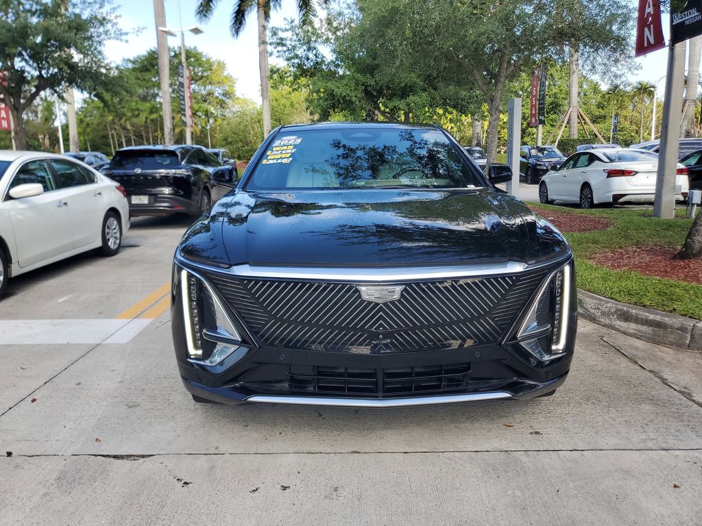 Used 2023 Cadillac LYRIQ Luxury with VIN 1GYKPPRL7PZ003388 for sale in Davie, FL