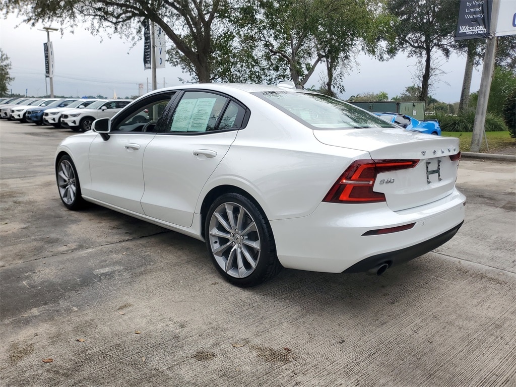Used 2019 Volvo S60 T5 Momentum Sedan