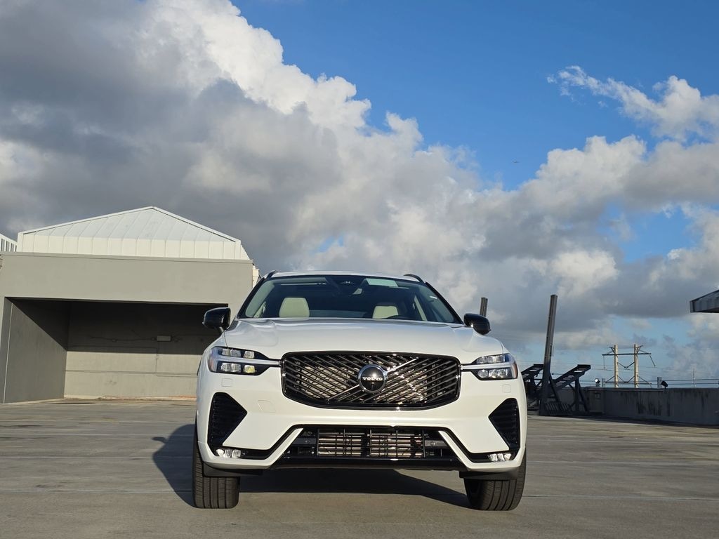 New 2026 Volvo XC60 B5 Ultra SUV