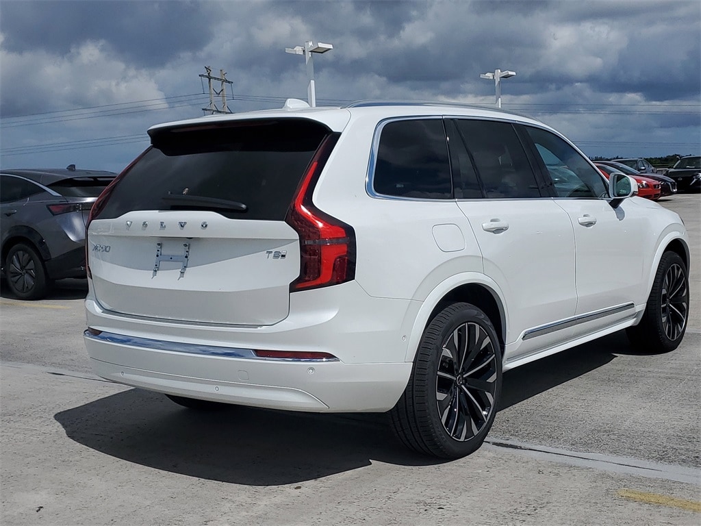 New 2026 Volvo XC90 plug-in hybrid T8 Plus 7-Seater SUV
