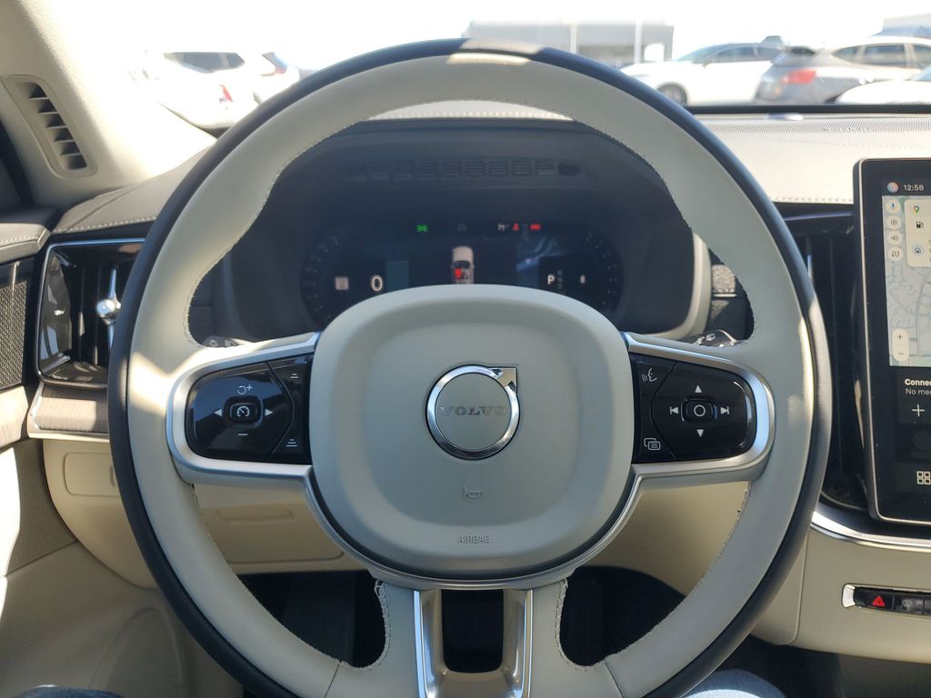 2026 Volvo XC90 Ultra - Photo 12