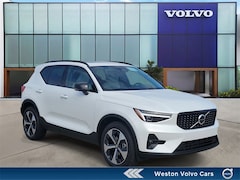 2026 Volvo XC40 B5 Plus AWD SUV T752596