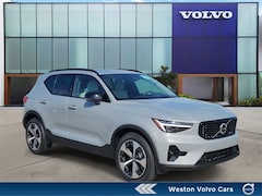 2026 Volvo XC40 B5 Plus AWD SUV T750646