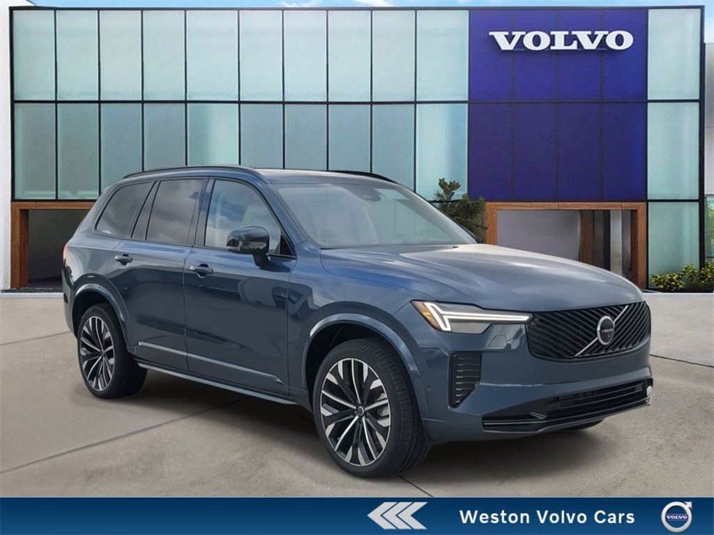 2026 Volvo XC90 Plus's photo