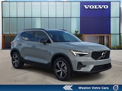 2026 Volvo XC40 B4 Core FWD SUV T775414