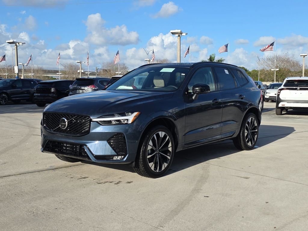 New 2026 Volvo XC60 B5 Plus SUV