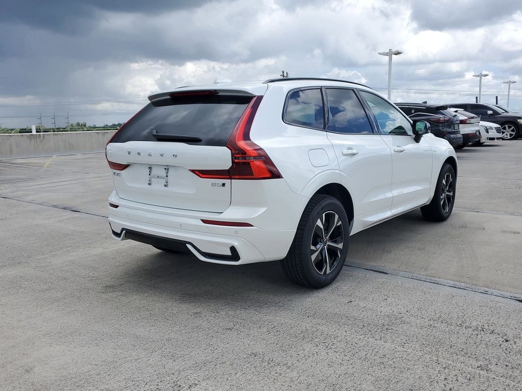 New 2026 Volvo XC60 B5 Core SUV