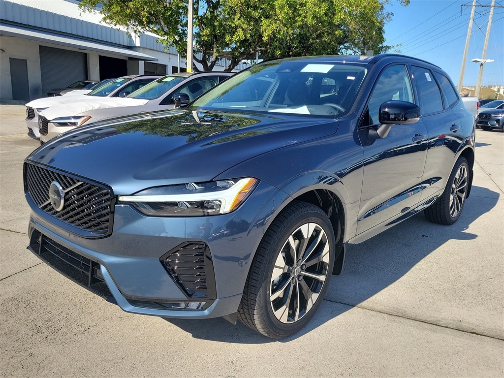 New 2026 Volvo XC60 B5 Plus SUV