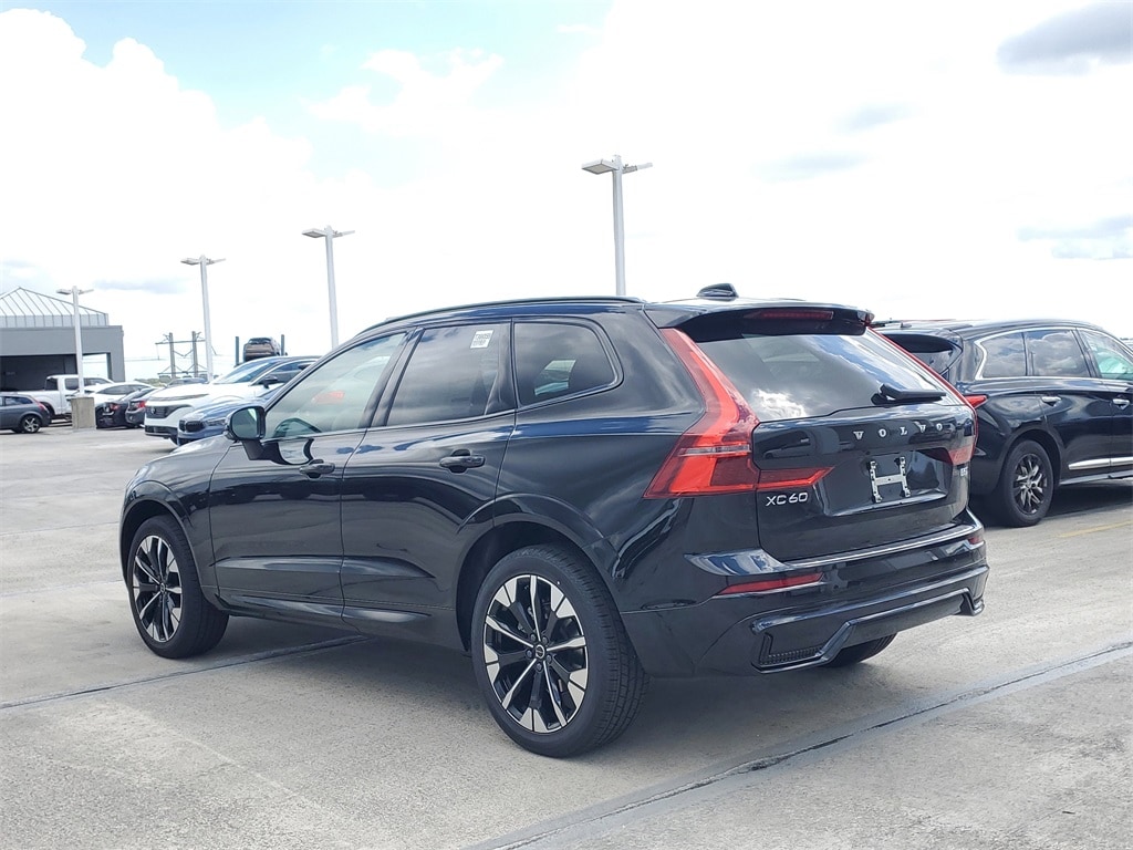 New 2026 Volvo XC60 B5 Plus SUV