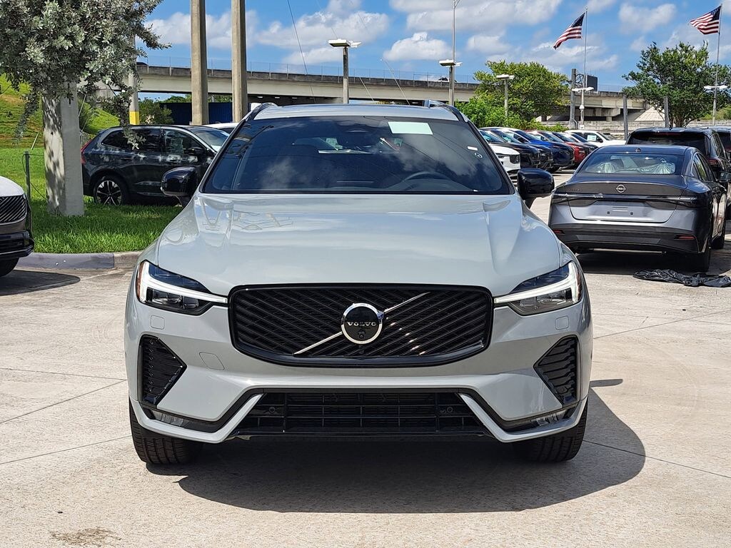 New 2026 Volvo XC60 B5 Plus SUV